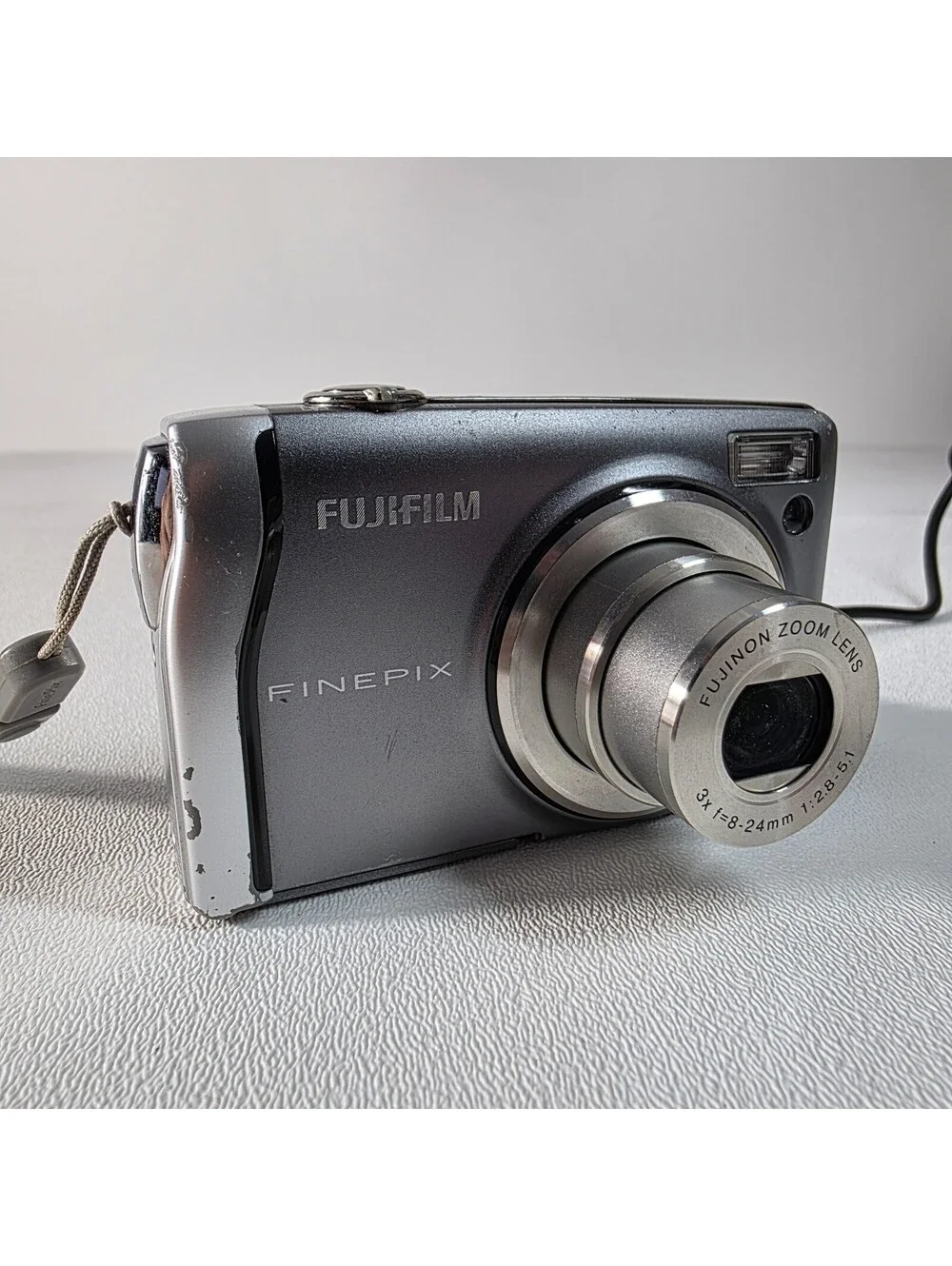 Fujifilm FinePix F Series 8.3MP Digital Camera | Model F45FD | NO BATTERY